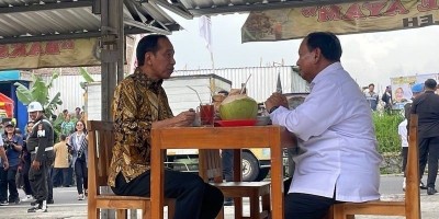 Politik Gentong Babi Rezim Jokowi dan Hancurnya Revolusi Mental