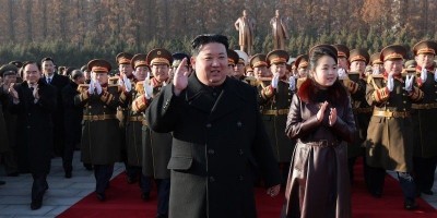 HUT Tentara Korea, Kim Jong Un Kunjungi Kementerian Pertahanan